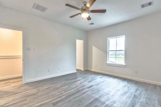 13306 Galaga Street B, Houston, TX 77048