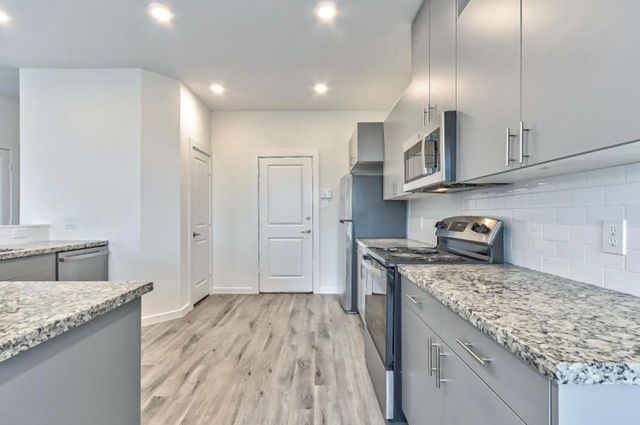 13306 Galaga Street B, Houston, TX 77048