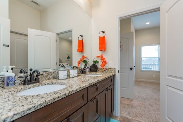 2016 14th Ave, N, Nashville, TN 37208
