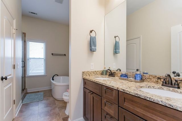 2016 14th Ave, N, Nashville, TN 37208