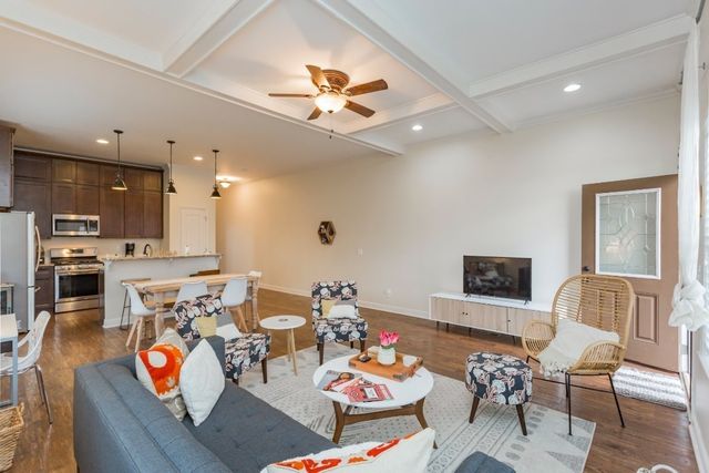 2016 14th Ave, N, Nashville, TN 37208