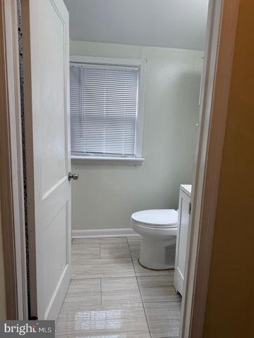 2421 RAMBLEWOOD DR, District Heights, MD 20747