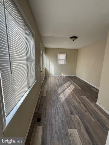 2421 RAMBLEWOOD DR, District Heights, MD 20747