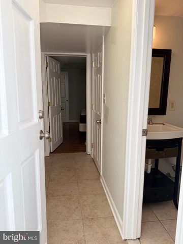 2421 RAMBLEWOOD DR, District Heights, MD 20747