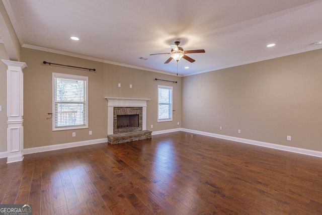 171 Walden Pond Trail, Senoia, GA 30276