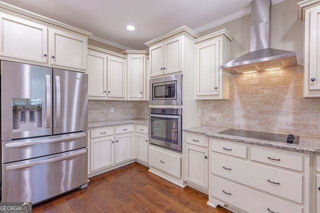 171 Walden Pond Trail, Senoia, GA 30276