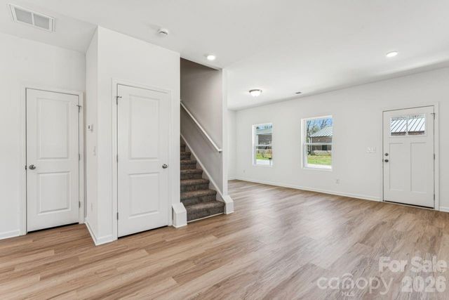 420 N 9th Street, Bessemer City, NC 28016