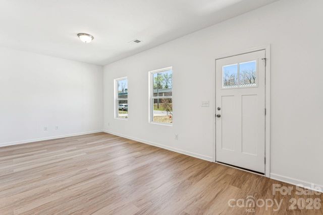 420 N 9th Street, Bessemer City, NC 28016