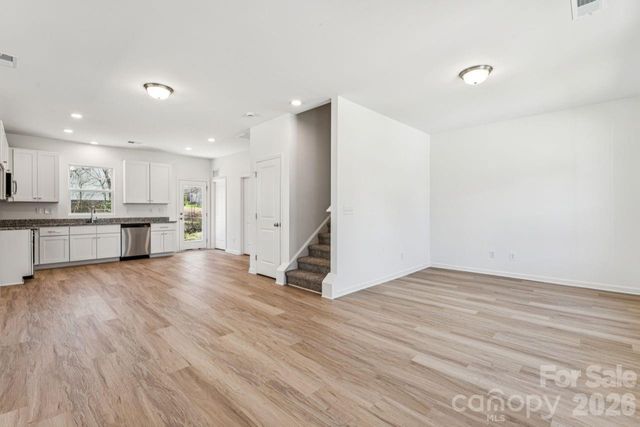 420 N 9th Street, Bessemer City, NC 28016