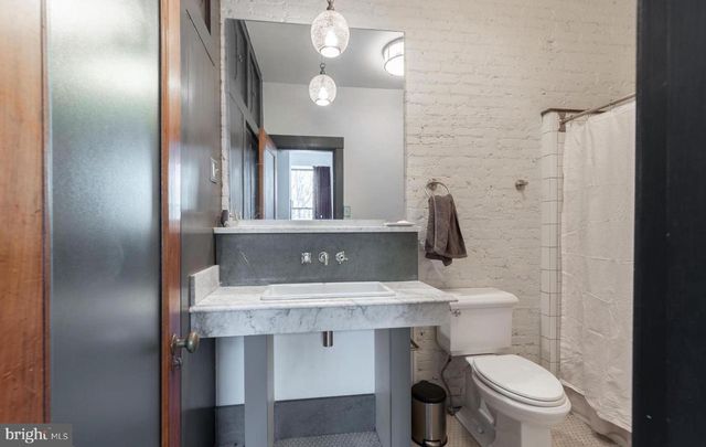 1001 S 25TH ST, Philadelphia, PA 19146
