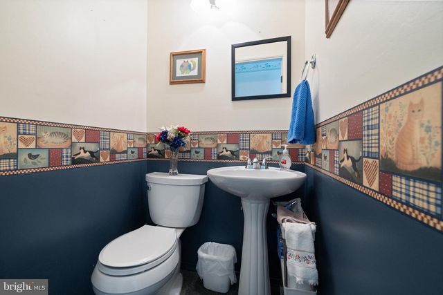 1820 PENNLAND CT, Lansdale, PA 19446