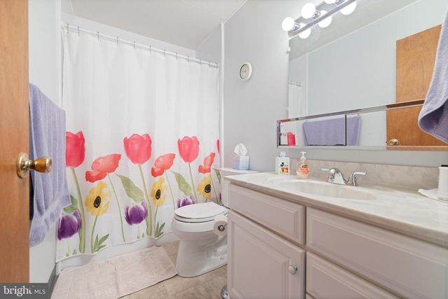 1820 PENNLAND CT, Lansdale, PA 19446