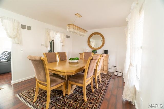 3558 Pearson Pointe Court, St Louis, MO 63129