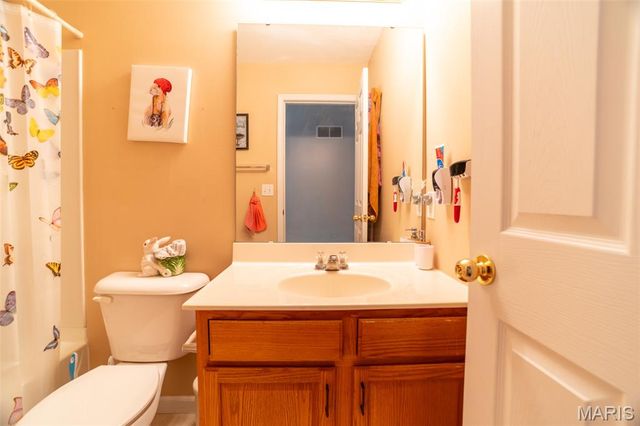 3558 Pearson Pointe Court, St Louis, MO 63129