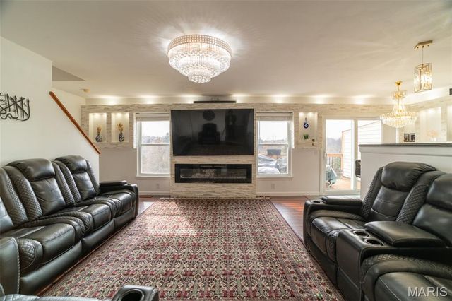 3558 Pearson Pointe Court, St Louis, MO 63129