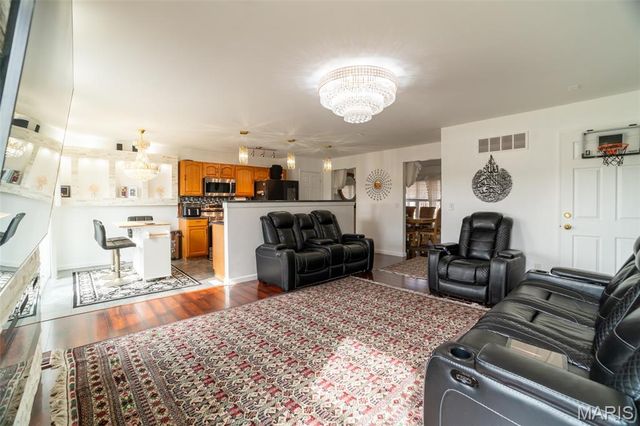 3558 Pearson Pointe Court, St Louis, MO 63129