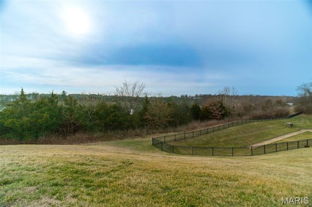 3558 Pearson Pointe Court, St Louis, MO 63129