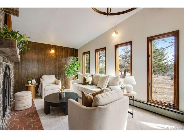 7512 Caren Cir, Loveland, CO 80534