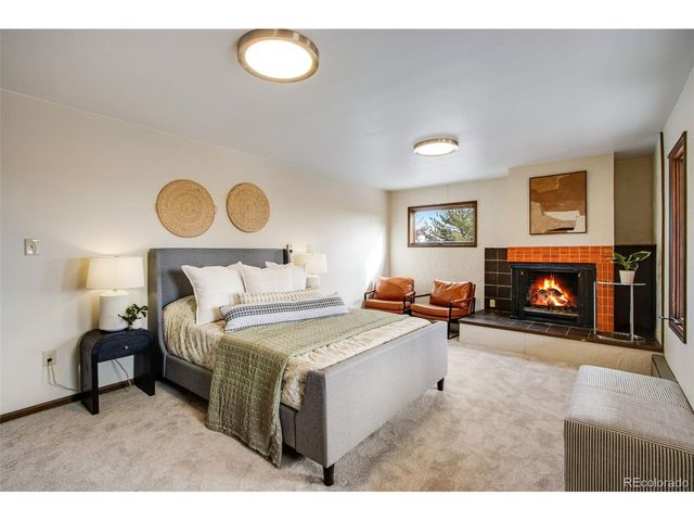 7512 Caren Cir, Loveland, CO 80534