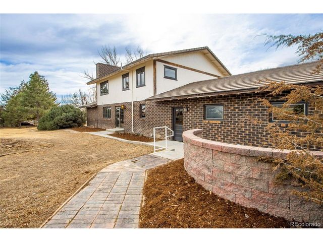 7512 Caren Cir, Loveland, CO 80534