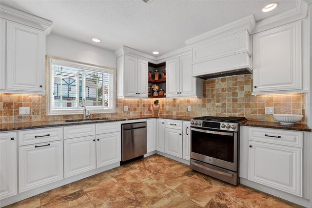 225 55TH AVENUE, St Pete Beach, FL 33706