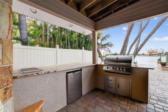 225 55TH AVENUE, St Pete Beach, FL 33706