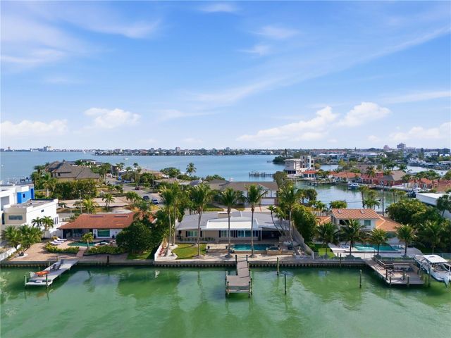 225 55TH AVENUE, St Pete Beach, FL 33706