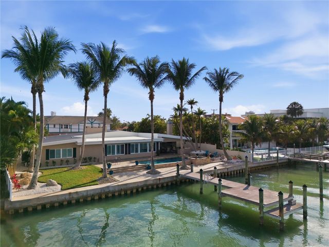 225 55TH AVENUE, St Pete Beach, FL 33706