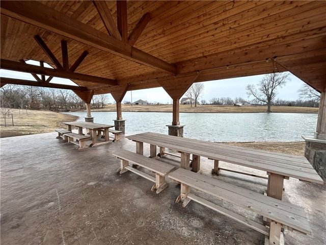 48 SW 160th Road, Warrensburg, MO 64093