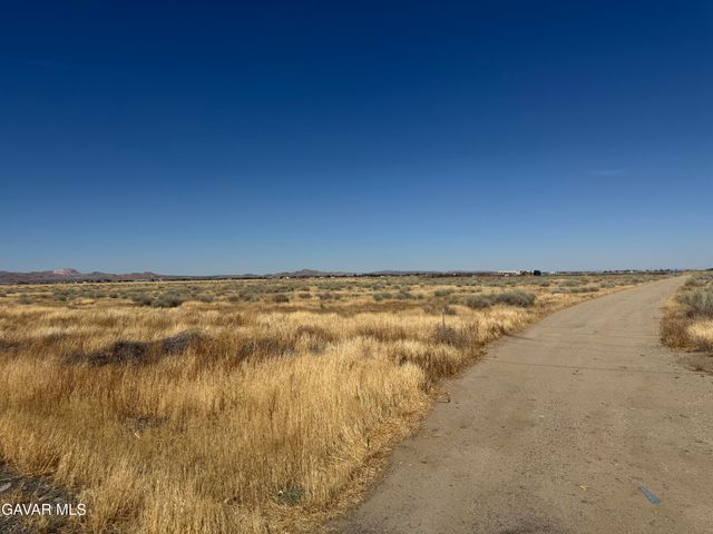 Cor Avenue 90th Stw & A12 Street, Lancaster, CA 93536