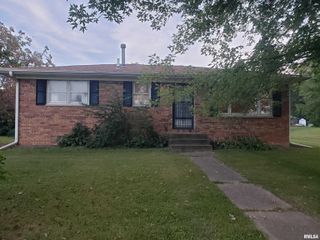 226 4TH Avenue West, Andalusia, IL 61232