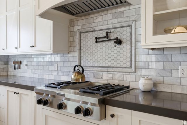 1229 W PEACOCK MIDGE DR, Bluffdale, UT 84065