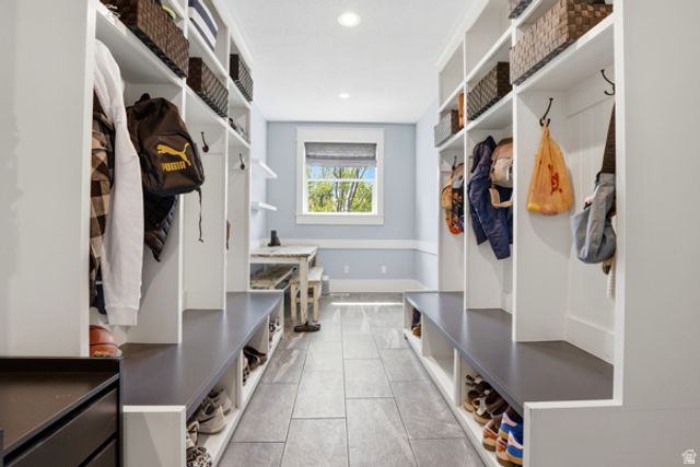 1229 W PEACOCK MIDGE DR, Bluffdale, UT 84065