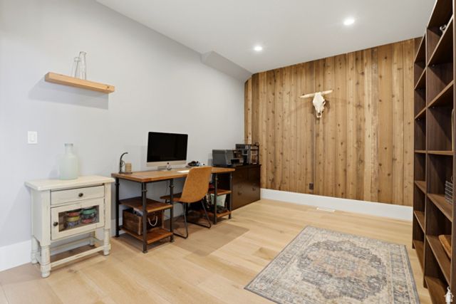 1229 W PEACOCK MIDGE DR, Bluffdale, UT 84065