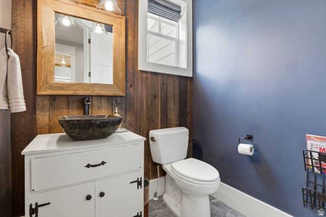 1229 W PEACOCK MIDGE DR, Bluffdale, UT 84065