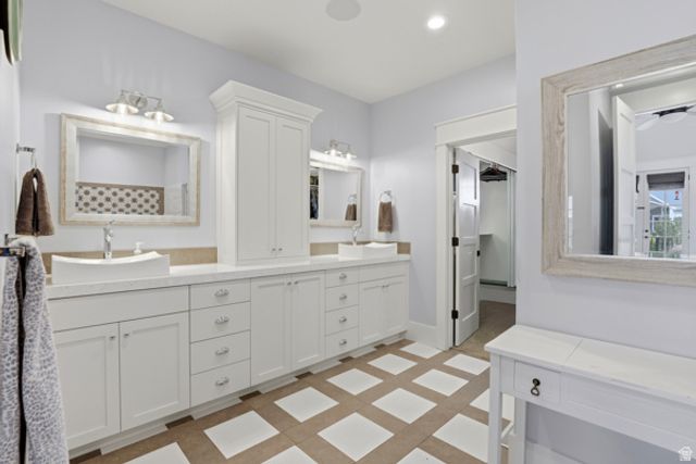 1229 W PEACOCK MIDGE DR, Bluffdale, UT 84065