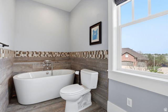 1229 W PEACOCK MIDGE DR, Bluffdale, UT 84065