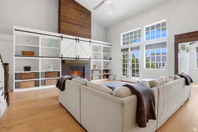 1229 W PEACOCK MIDGE DR, Bluffdale, UT 84065