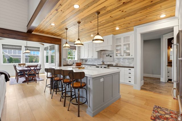 1229 W PEACOCK MIDGE DR, Bluffdale, UT 84065