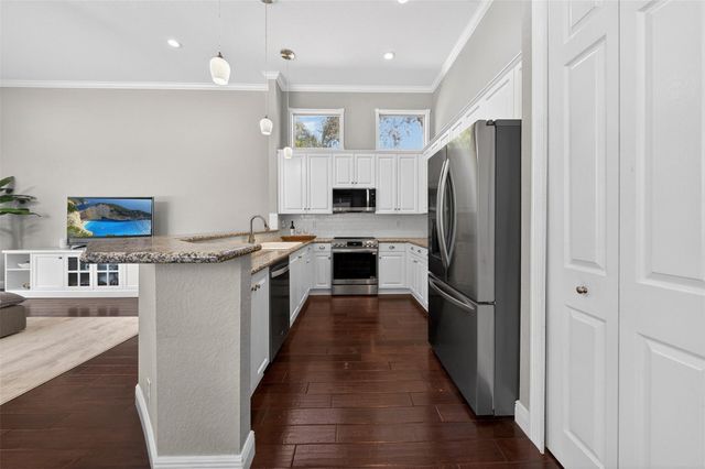 6897 NW 107th Terrace, Parkland, FL 33076