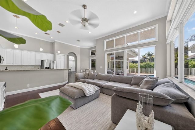 6897 NW 107th Terrace, Parkland, FL 33076