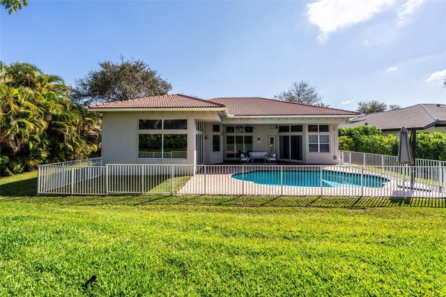 6897 NW 107th Terrace, Parkland, FL 33076