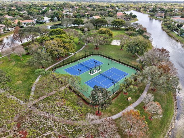 6897 NW 107th Terrace, Parkland, FL 33076