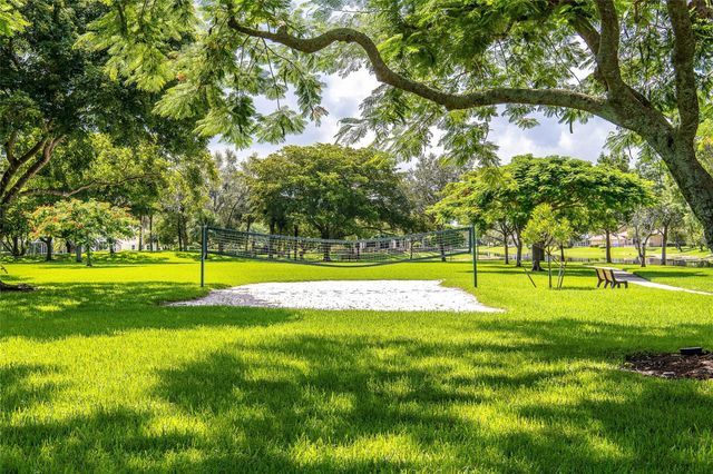 6897 NW 107th Terrace, Parkland, FL 33076