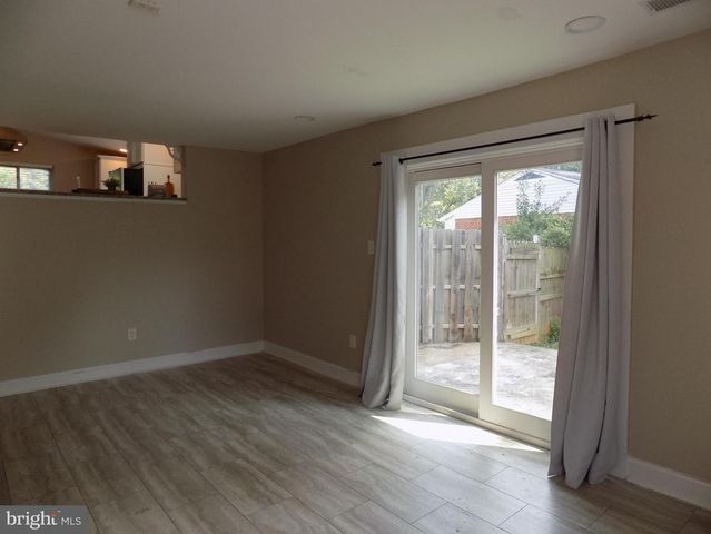 919 PLAYFORD LN, Silver Spring, MD 20901