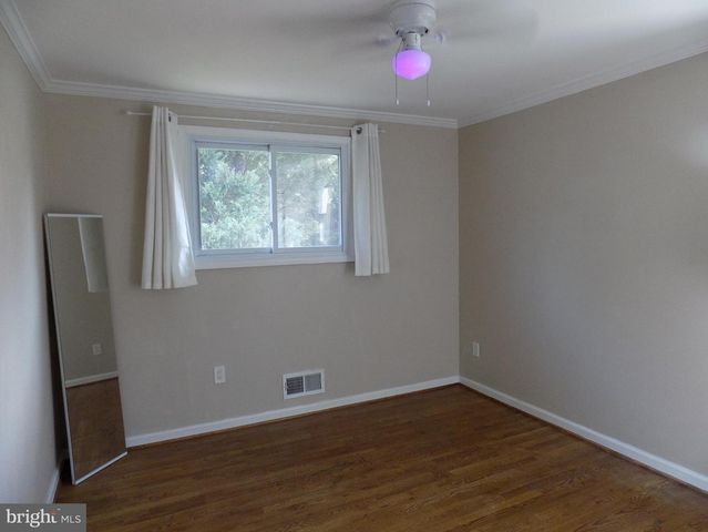 919 PLAYFORD LN, Silver Spring, MD 20901