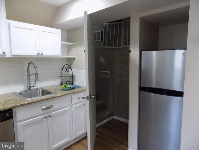 919 PLAYFORD LN, Silver Spring, MD 20901