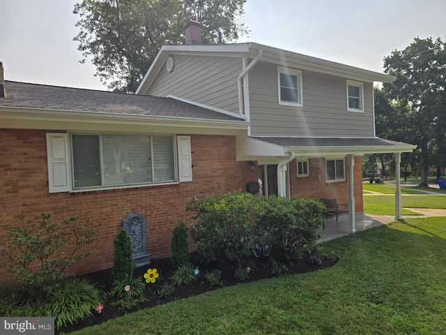 919 PLAYFORD LN, Silver Spring, MD 20901