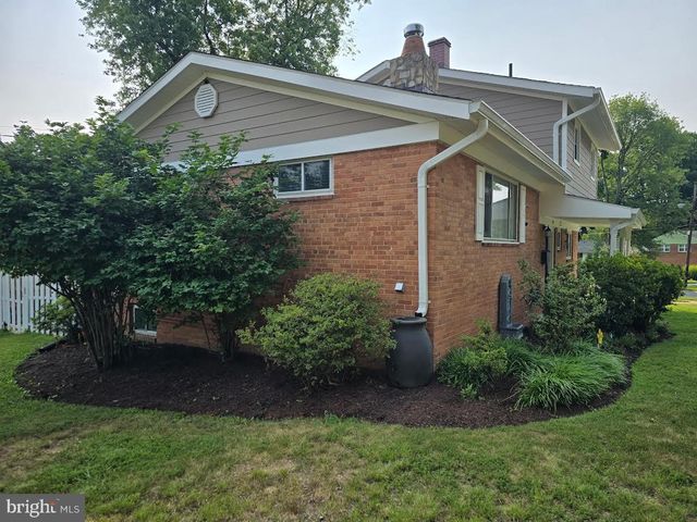 919 PLAYFORD LN, Silver Spring, MD 20901