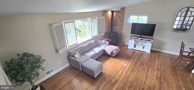 919 PLAYFORD LN, Silver Spring, MD 20901
